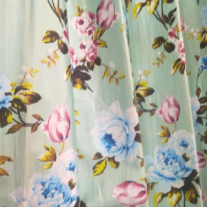 Floral pattern curtain